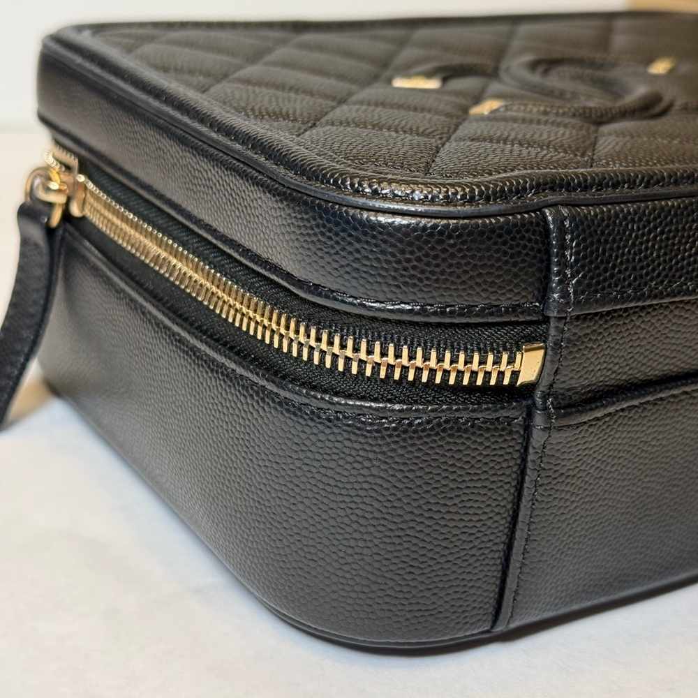 Chanel CC Vanity Case BlackCrossbody Bag with Gold Accents - Picture 14 of 16